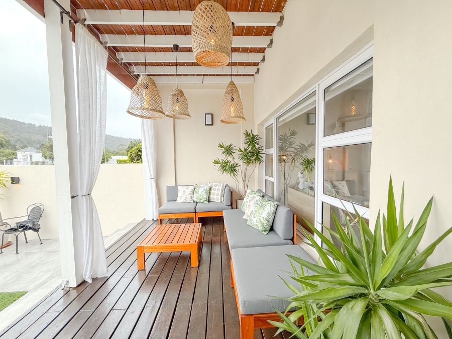 To Let 2 Bedroom Property for Rent in Keurboomstrand Western Cape